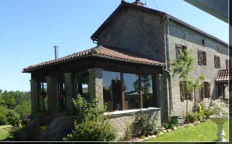 Ferme avec piscine